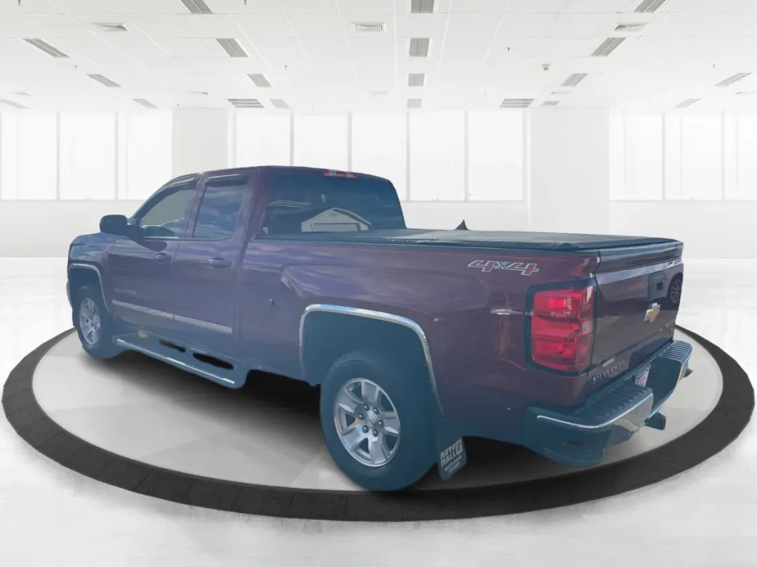 2016 Chevrolet Silverado 1500 1LT (1GCVKREC4GZ) with an EcoTec3 4.3L V-6 gasoline direct injection engine, 6A transmission, located at 1099 N County Rd 25A , Troy, OH, 45373, (937) 908-9800, 40.057079, -84.212883 - Are you ready to elevate your adventures and tackle any terrain? The 2016 Chevrolet Silverado 1500 is the perfect companion for those who crave both utility and comfort. Whether you're a growing family needing to haul kids and gear, or an outdoor enthusiast looking to conquer weekend getaways, this - Photo#4