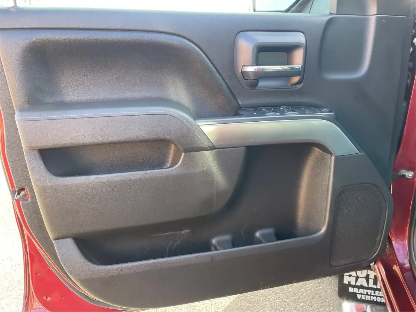 2016 Chevrolet Silverado 1500 1LT (1GCVKREC4GZ) with an EcoTec3 4.3L V-6 gasoline direct injection engine, 6A transmission, located at 1099 N County Rd 25A , Troy, OH, 45373, (937) 908-9800, 40.057079, -84.212883 - Are you ready to elevate your adventures and tackle any terrain? The 2016 Chevrolet Silverado 1500 is the perfect companion for those who crave both utility and comfort. Whether you're a growing family needing to haul kids and gear, or an outdoor enthusiast looking to conquer weekend getaways, this - Photo#18