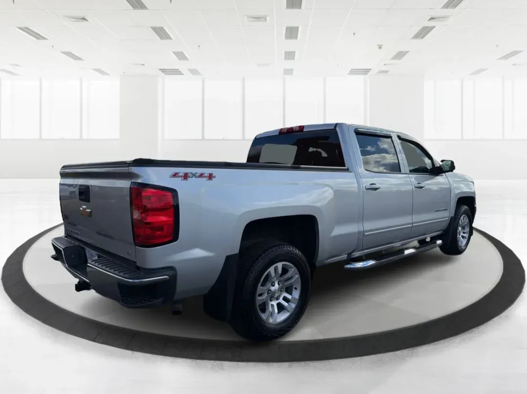 2016 Chevrolet Silverado 1500 1LT (1GCUKREC8GF) with an EcoTec3 5.3L V-8 gasoline direct injection engine, located at 880 E. National Road, Vandalia, OH, 45377, (937) 908-9800, 39.891918, -84.183594 - **Discover the Ultimate Adventure with the 2016 Chevrolet Silverado 1500 at Advantage Car and Credit - Vandalia!**<br /> <br /> Are you ready to elevate your driving experience and tackle the open road with confidence? Look no further than our stunning 2016 Chevrolet Silverado 1500, available now at - Photo#2