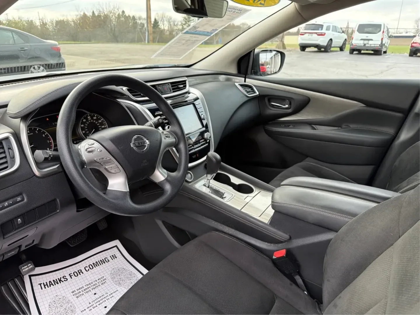 2016 Nissan Murano S (5N1AZ2MH1GN) with an 3.5L V-6 DOHC engine, located at 880 E. National Road, Vandalia, OH, 45377, (937) 908-9800, 39.891918, -84.183594 - 2016 Nissan Murano S - Photo#9