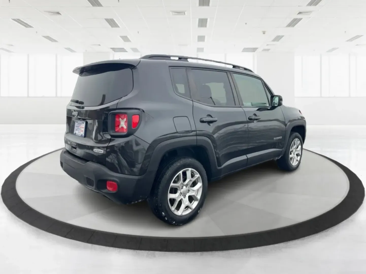 2018 Jeep Renegade Latitude 4x4 (ZACCJBBB5JP) with an Other engine, located at 1951 S Dayton Lakeview Rd., New Carlisle, OH, 45344, (937) 908-9800, 39.890999, -84.050255 - **Explore New Adventures with the 2018 Jeep Renegade Latitude 4x4!**<br /> <br /> Are you ready to elevate your adventures with a vehicle that perfectly balances style, comfort, and capability? Look no further than this striking 2018 Jeep Renegade Latitude 4x4, available now at Advantage Car and Cre - Photo#2