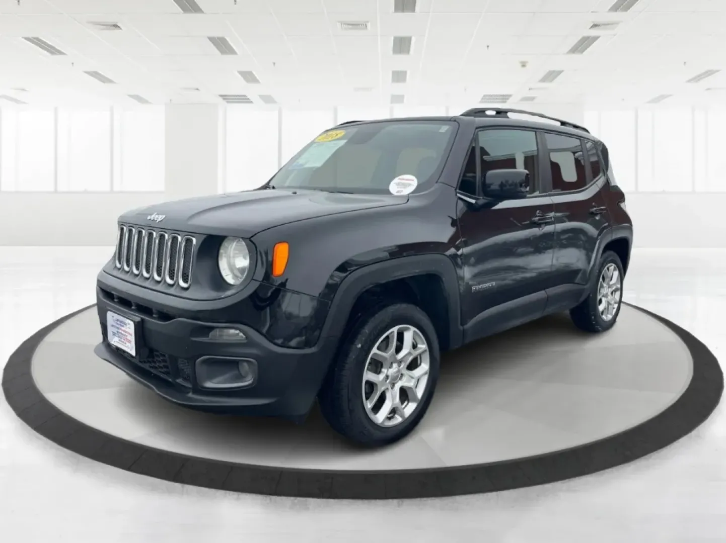 2018 Jeep Renegade Latitude 4x4 (ZACCJBBB5JP) with an Other engine, located at 1951 S Dayton Lakeview Rd., New Carlisle, OH, 45344, (937) 908-9800, 39.890999, -84.050255 - **Explore New Adventures with the 2018 Jeep Renegade Latitude 4x4!**<br /> <br /> Are you ready to elevate your adventures with a vehicle that perfectly balances style, comfort, and capability? Look no further than this striking 2018 Jeep Renegade Latitude 4x4, available now at Advantage Car and Cre - Photo#8