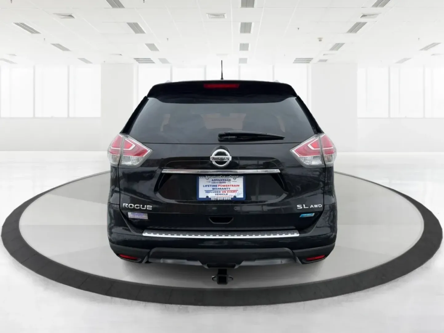 2014 Nissan Rogue SL (5N1AT2MV2EC) with an 2.5L I-4 DOHC engine, located at 1099 N County Rd 25A , Troy, OH, 45373, (937) 908-9800, 40.057079, -84.212883 - **Your Adventure Awaits with the 2014 Nissan Rogue SL at Advantage Car and Credit - Troy!**<br /> <br /> Are you ready to explore the great outdoors or tackle your daily commute with confidence? The 2014 Nissan Rogue SL is the perfect SUV for those who crave versatility and comfort in their driving - Photo#3