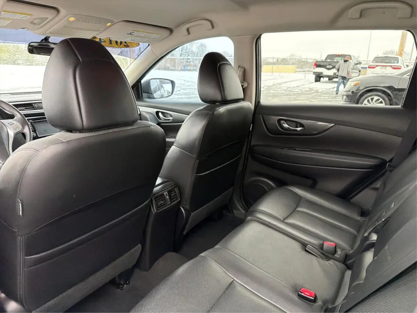 2014 Nissan Rogue SL (5N1AT2MV2EC) with an 2.5L I-4 DOHC engine, located at 1099 N County Rd 25A , Troy, OH, 45373, (937) 908-9800, 40.057079, -84.212883 - **Your Adventure Awaits with the 2014 Nissan Rogue SL at Advantage Car and Credit - Troy!**<br /> <br /> Are you ready to explore the great outdoors or tackle your daily commute with confidence? The 2014 Nissan Rogue SL is the perfect SUV for those who crave versatility and comfort in their driving - Photo#10