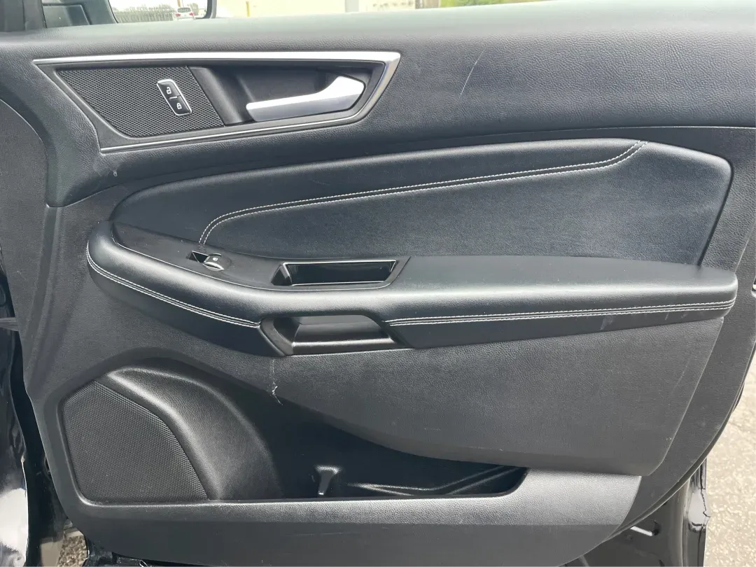 2017 Ford Edge Titanium (2FMPK4K86HB) with an Other engine, located at 1230 East Main St, Xenia, OH, 45385, (937) 908-9800, 39.688026, -83.910172 - Unleash your adventurous spirit with the 2017 Ford Edge Titanium SUV, now available at Advantage Car and Credit in New Carlisle, OH! This versatile vehicle is perfect for families on the go, commuters looking for comfort, or anyone who enjoys weekend adventures. With a spacious interior and robust c - Photo#20