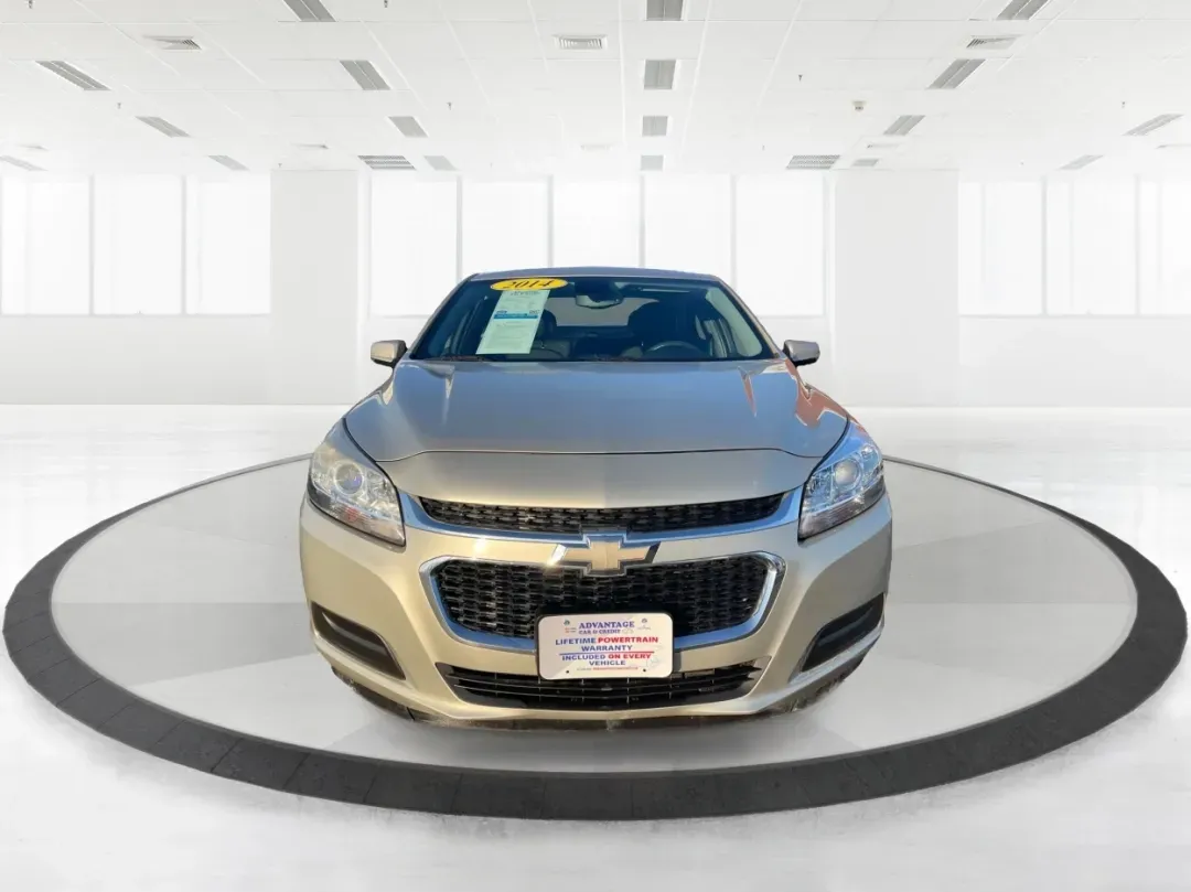 2014 Chevrolet Malibu 1LT (1G11C5SL7EF) with an ECOTEC 2.5L I-4 gasoline direct injection engine, located at 1230 East Main St, Xenia, OH, 45385, (937) 908-9800, 39.688026, -83.910172 - 2014 Chevrolet Malibu 1LT - Photo#7