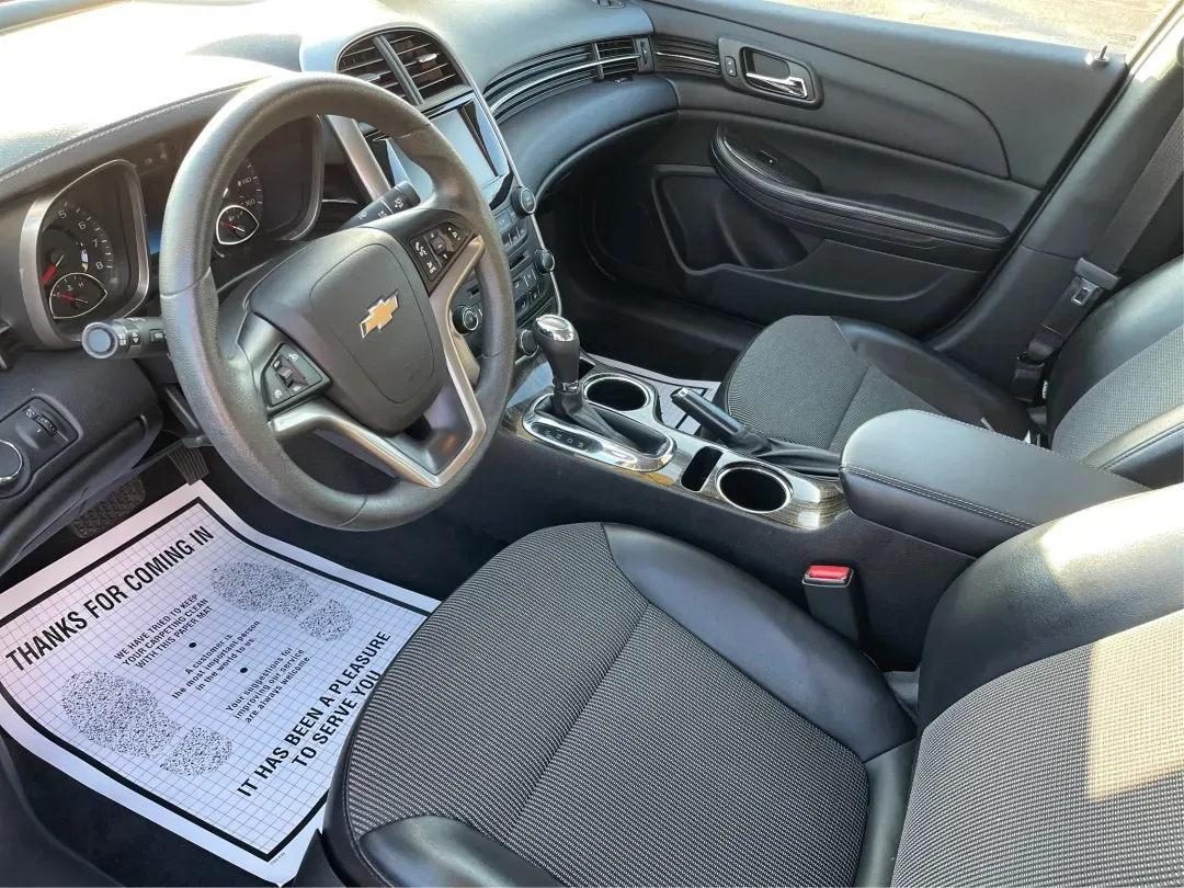 2014 Chevrolet Malibu 1LT (1G11C5SL7EF) with an ECOTEC 2.5L I-4 gasoline direct injection engine, located at 1230 East Main St, Xenia, OH, 45385, (937) 908-9800, 39.688026, -83.910172 - 2014 Chevrolet Malibu 1LT - Photo#9