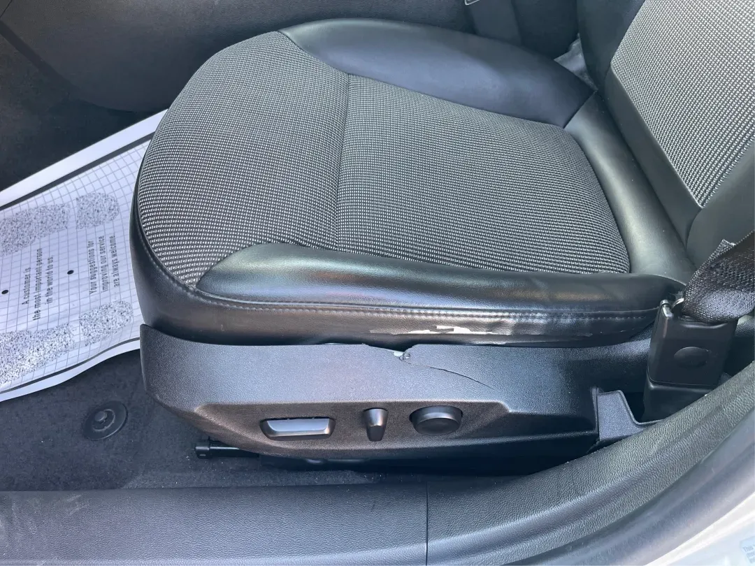 2014 Chevrolet Malibu 1LT (1G11C5SL7EF) with an ECOTEC 2.5L I-4 gasoline direct injection engine, located at 1230 East Main St, Xenia, OH, 45385, (937) 908-9800, 39.688026, -83.910172 - 2014 Chevrolet Malibu 1LT - Photo#18