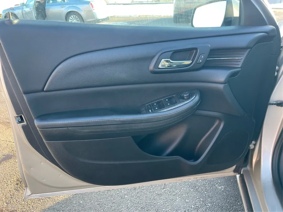 2014 Chevrolet Malibu 1LT (1G11C5SL7EF) with an ECOTEC 2.5L I-4 gasoline direct injection engine, located at 1230 East Main St, Xenia, OH, 45385, (937) 908-9800, 39.688026, -83.910172 - 2014 Chevrolet Malibu 1LT - Photo#19