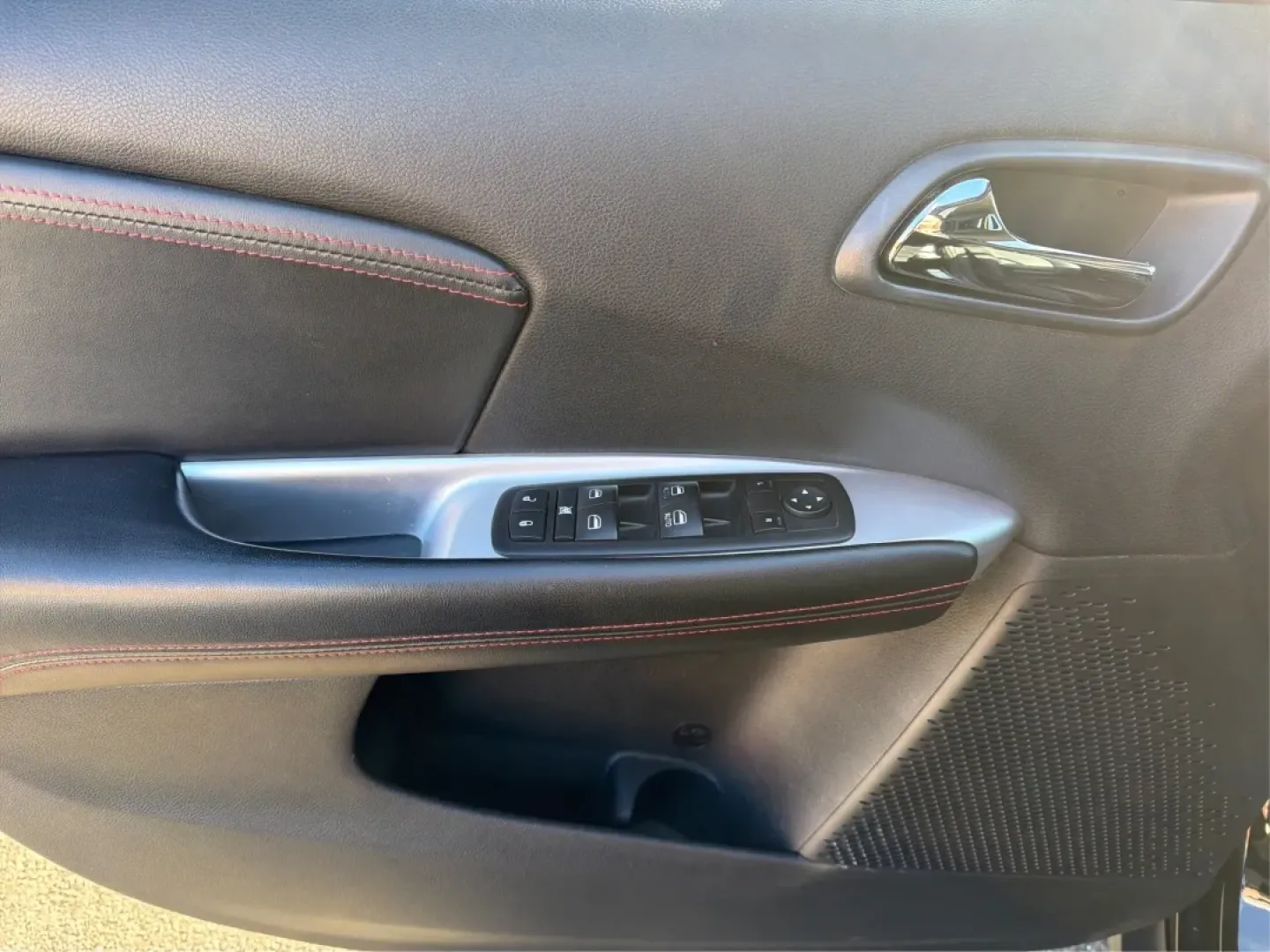 2014 Dodge Journey R/T (3C4PDCEG9ET) with an 3.6L V-6 DOHC engine, located at 1184 Kauffman Ave, Fairborn, OH, 45324, (937) 908-9800, 39.807072, -84.030914 - **Unleash Your Adventurous Spirit with the 2014 Dodge Journey R/T** <br /> <br /> If you're seeking a versatile SUV that seamlessly fits into your active lifestyle, look no further than the 2014 Dodge Journey R/T available at Advantage Car and Credit in Fairborn, OH. Perfect for family road trips, w - Photo#18