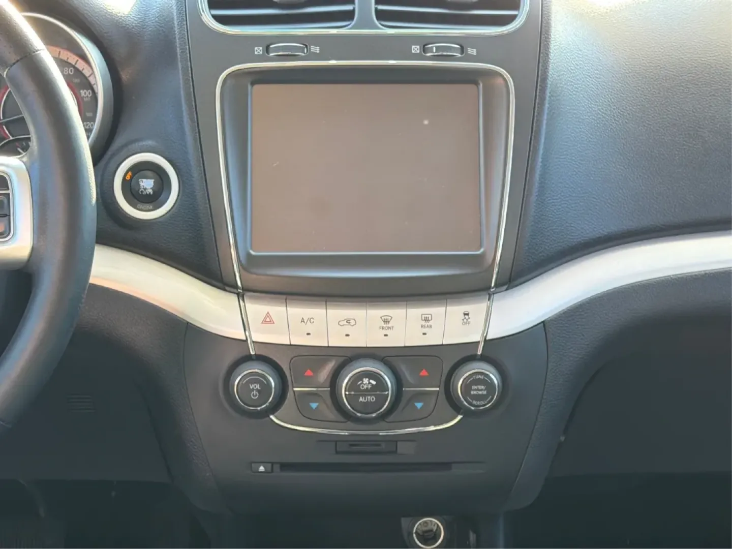 2014 Dodge Journey R/T (3C4PDCEG9ET) with an 3.6L V-6 DOHC engine, located at 1184 Kauffman Ave, Fairborn, OH, 45324, (937) 908-9800, 39.807072, -84.030914 - **Unleash Your Adventurous Spirit with the 2014 Dodge Journey R/T** <br /> <br /> If you're seeking a versatile SUV that seamlessly fits into your active lifestyle, look no further than the 2014 Dodge Journey R/T available at Advantage Car and Credit in Fairborn, OH. Perfect for family road trips, w - Photo#21