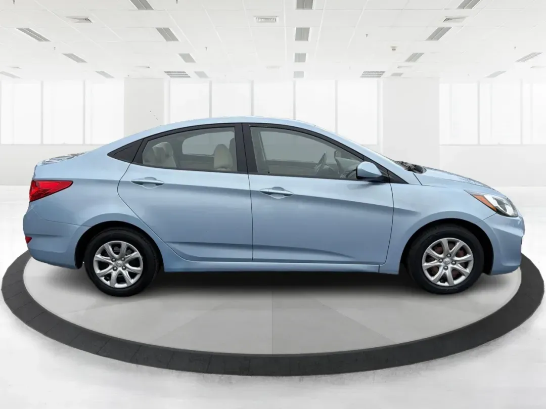 2014 Hyundai Accent GLS (KMHCT4AE6EU) with an 1.6L I-4 gasoline direct injection engine, located at 4508 South Dixie Dr, Moraine, OH, 45439, (937) 908-9800, 39.689976, -84.218452 - Discover the perfect blend of reliability and style with the 2014 Hyundai Accent GLS, an exceptional sedan ideally suited for budget-conscious buyers and those embarking on new journeys. Whether you're navigating the bustling streets of Moraine, OH, or taking a scenic drive through nearby Dayton, th - Photo#1