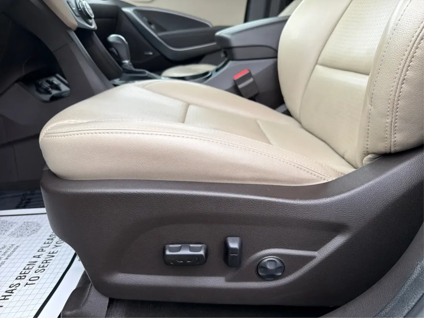 2014 Hyundai Santa Fe 2.4L (5XYZUDLB7EG) with an Theta II 2.4L I-4 gasoline direct injection engine, located at 1099 N County Rd 25A , Troy, OH, 45373, (937) 908-9800, 40.057079, -84.212883 - **Explore the Open Road with Ease: 2014 Hyundai Santa Fe at Advantage Car and Credit - Troy**<br /> <br /> Are you ready to take your family adventures to the next level? The 2014 Hyundai Santa Fe is designed for those seeking comfort, style, and ample space for everything life throws your way-perfe - Photo#17