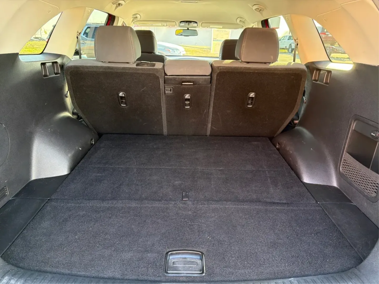 2017 Kia Sorento 2.4L LX (5XYPGDA38HG) with an 2.4L I-4 gasoline direct injection engine, located at 1184 Kauffman Ave, Fairborn, OH, 45324, (937) 908-9800, 39.807072, -84.030914 - **Adventure Awaits with the 2017 Kia Sorento at Advantage Car and Credit Fairborn!**<br /> <br /> Are you searching for the perfect SUV that can handle both your daily commute and weekend adventures? Look no further than this stunning 2017 Kia Sorento, located right here at Advantage Car and Credit - Photo#12