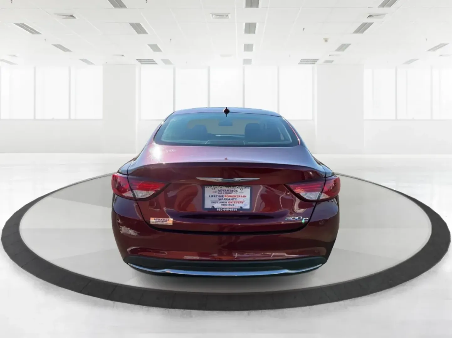 2015 Chrysler 200 C (1C3CCCCB6FN) with an Other engine, located at 4508 South Dixie Dr, Moraine, OH, 45439, (937) 908-9800, 39.689976, -84.218452 - **Elevate Your Everyday with the 2015 Chrysler 200 Sedan: Perfect for Your Lifestyle!**<br /> <br /> Are you searching for a reliable, stylish sedan that fits perfectly into your daily life? Look no further than this stunning 2015 Chrysler 200, available now at Advantage Car and Credit in Moraine, O - Photo#3