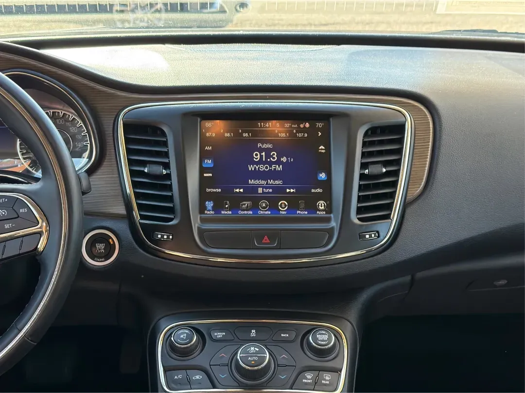 2015 Chrysler 200 C (1C3CCCCB6FN) with an Other engine, located at 4508 South Dixie Dr, Moraine, OH, 45439, (937) 908-9800, 39.689976, -84.218452 - **Elevate Your Everyday with the 2015 Chrysler 200 Sedan: Perfect for Your Lifestyle!**<br /> <br /> Are you searching for a reliable, stylish sedan that fits perfectly into your daily life? Look no further than this stunning 2015 Chrysler 200, available now at Advantage Car and Credit in Moraine, O - Photo#13