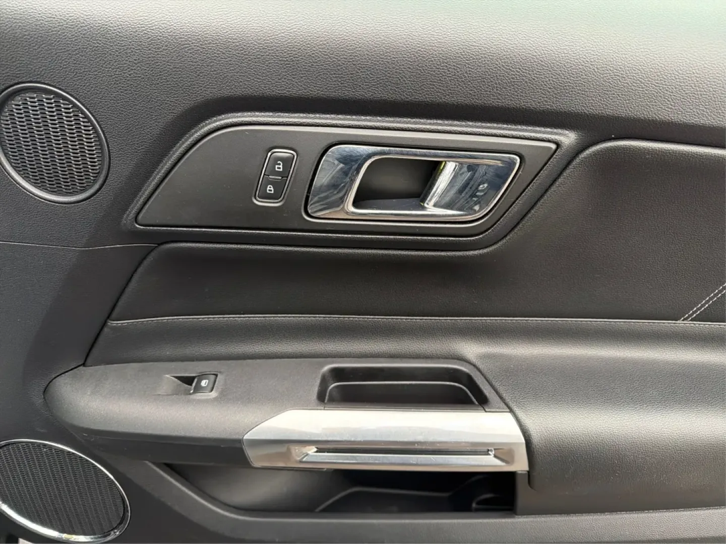 2015 Ford Mustang EcoBoost (1FA6P8TH2F5) with an EcoBoost 2.3L I-4 gasoline direct injection engine, located at 1951 S Dayton Lakeview Rd., New Carlisle, OH, 45344, (937) 908-9800, 39.890999, -84.050255 - **Experience the Thrill of the Open Road with this 2015 Ford Mustang EcoBoost!** <br /> <br /> Are you ready to elevate your driving experience? Whether you're looking for a weekend thrill, a stylish daily driver, or a statement-making vehicle for cruising around New Carlisle, OH, this 2015 Ford Mus - Photo#11