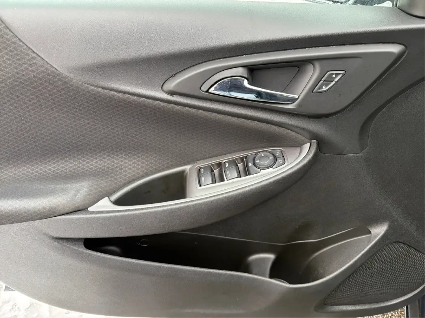 2020 Chevrolet Malibu LS (1G1ZB5ST8LF) with an 1.5L L4 DOHC 16V engine, 6-Speed Automatic transmission, located at 1951 S Dayton Lakeview Rd., New Carlisle, OH, 45344, (937) 908-9800, 39.890999, -84.050255 - **Unlock a New Chapter in Your Journey with the 2020 Chevrolet Malibu at Advantage Car and Credit - New Carlisle!**<br /> <br /> Are you searching for the perfect sedan that blends style, reliability, and modern technology? Look no further than the 2020 Chevrolet Malibu, available now at Advantage C - Photo#18