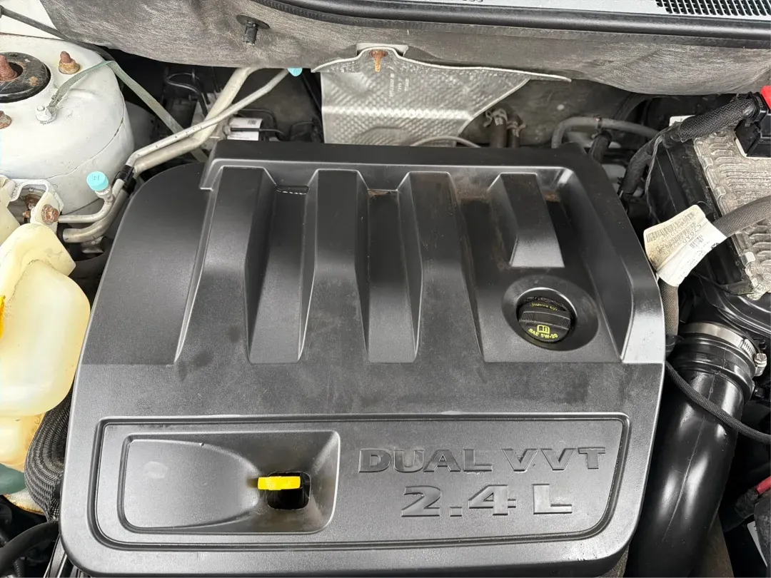 2016 Jeep Patriot Latitude (1C4NJRFB1GD) with an 2.4L I-4 DOHC engine, located at 1184 Kauffman Ave, Fairborn, OH, 45324, (937) 908-9800, 39.807072, -84.030914 - 2016 Jeep Patriot Latitude - Photo#11