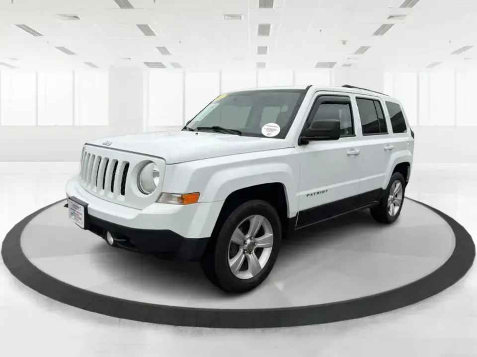 2016 Jeep Patriot Latitude (1C4NJRFB1GD) with an 2.4L I-4 DOHC engine, Automatic transmission, located at 880 E. National Road, Vandalia, OH, 45377, (937) 908-9800, 39.891918, -84.183594 - ### Discover Your Next Adventure with the 2016 Jeep Patriot Latitude at Advantage Car and Credit Fairborn<br /> <br /> Embrace the freedom of the open road with the remarkable 2016 Jeep Patriot Latitude, available now at Advantage Car and Credit in Fairborn, OH. This versatile SUV is ideal for thos - Photo#8