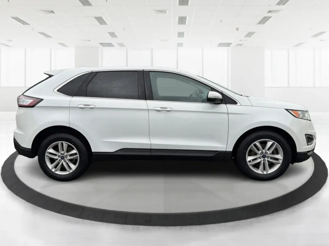 2016 Ford Edge SEL (2FMPK3J98GB) with an 2.0L L4 DOHC 16V engine, 6A transmission, located at 8750 N County Rd 25A, Piqua, OH, 45356, (937) 908-9800, 40.164391, -84.232513 - ### Experience Comfort and Versatility in the 2016 Ford Edge SEL at Advantage Car and Credit - Troy<br /> <br /> Looking for the perfect blend of style, comfort, and functionality? The 2016 Ford Edge SEL, available at Advantage Car and Credit in Troy, OH, is tailored for those who lead an active lif - Photo#1