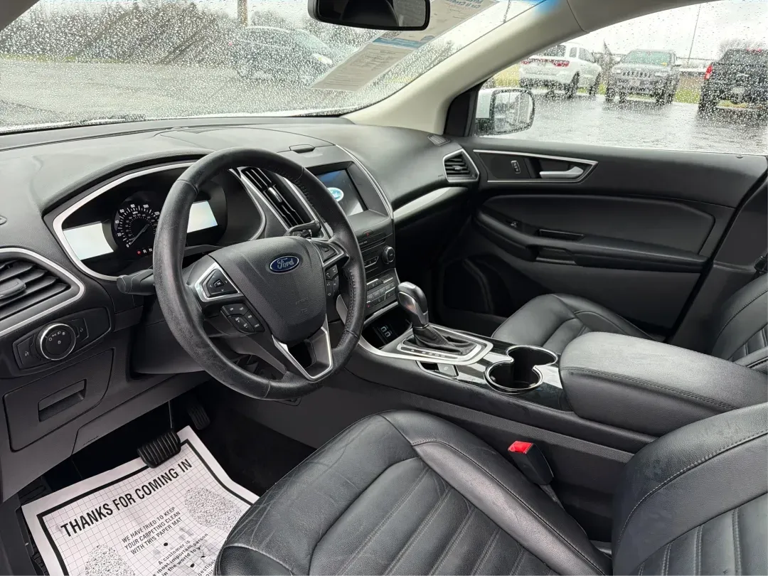 2016 Ford Edge SEL (2FMPK3J98GB) with an 2.0L L4 DOHC 16V engine, 6A transmission, located at 8750 N County Rd 25A, Piqua, OH, 45356, (937) 908-9800, 40.164391, -84.232513 - ### Experience Comfort and Versatility in the 2016 Ford Edge SEL at Advantage Car and Credit - Troy<br /> <br /> Looking for the perfect blend of style, comfort, and functionality? The 2016 Ford Edge SEL, available at Advantage Car and Credit in Troy, OH, is tailored for those who lead an active lif - Photo#9