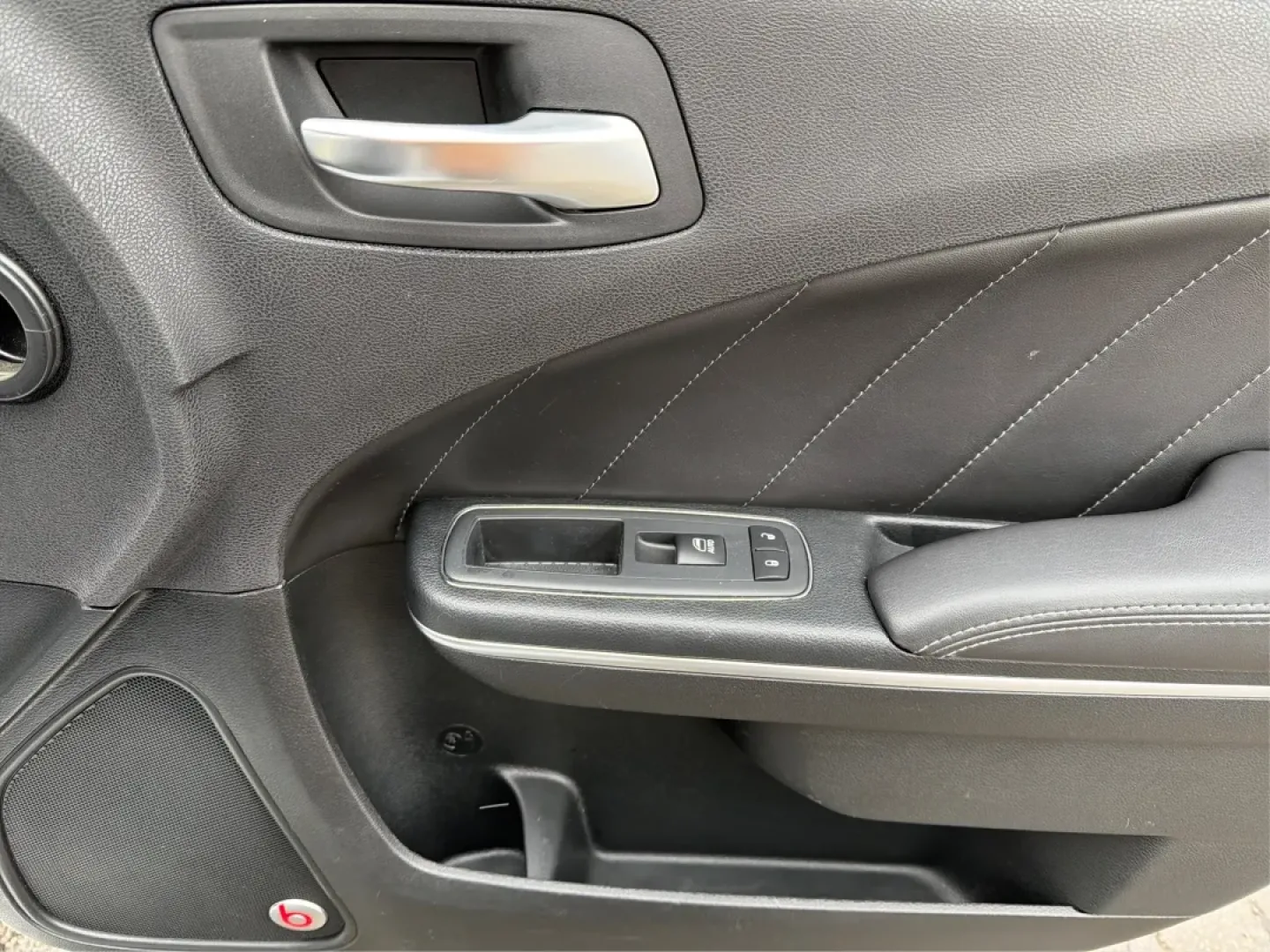 2018 Dodge Charger GT AWD (2C3CDXJG8JH) with an Pentastar 3.6L V-6 DOHC engine, located at 1184 Kauffman Ave, Fairborn, OH, 45324, (937) 908-9800, 39.807072, -84.030914 - Rev up your lifestyle with this stunning 2018 Dodge Charger GT AWD, perfect for those looking to combine exhilarating performance with everyday practicality. At Advantage Car and Credit in Fairborn, OH, we understand that reliable transportation can transform your daily routine, whether you're commu - Photo#19