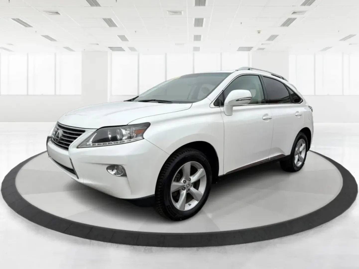 2015 Lexus RX 350 F Sport | Crafted Line (2T2BK1BA3FC) with an 3.5L V-6 DOHC engine, located at 880 E. National Road, Vandalia, OH, 45377, (937) 908-9800, 39.891918, -84.183594 - **Elevate Your Drive with the 2015 Lexus RX 350 Perfect for Family Adventures and Daily Commutes!**<br /> <br /> Are you ready to enhance your lifestyle with a vehicle that combines luxury, performance, and reliability? Look no further than the stunning 2015 Lexus RX 350 at Advantage Car and Credit - Photo#8