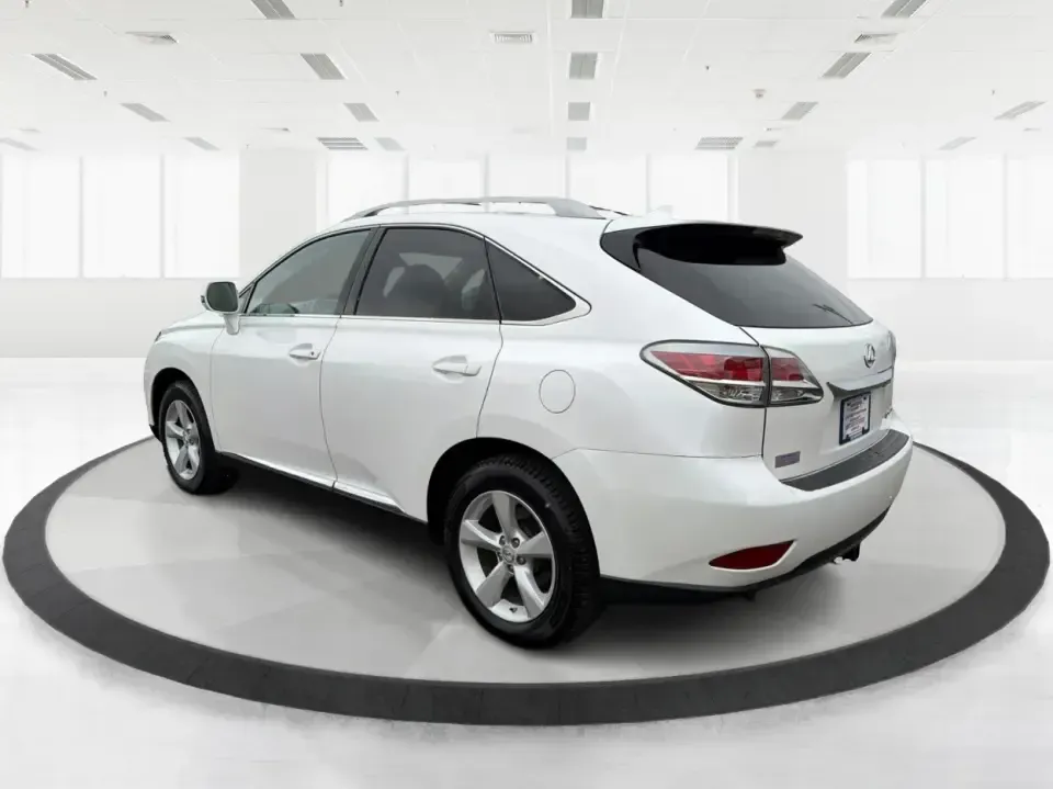 2015 Lexus RX 350 F Sport | Crafted Line (2T2BK1BA3FC) with an 3.5L V-6 DOHC engine, 6-Speed Automatic transmission, located at 401 Woodman Dr, Riverside, OH, 45431, (937) 908-9800, 39.760899, -84.123421 - **Elevate Your Drive with the 2015 Lexus RX 350 Perfect for Family Adventures and Daily Commutes!**<br /> <br /> Are you ready to enhance your lifestyle with a vehicle that combines luxury, performance, and reliability? Look no further than the stunning 2015 Lexus RX 350 at Advantage Car and Credit - Photo#4