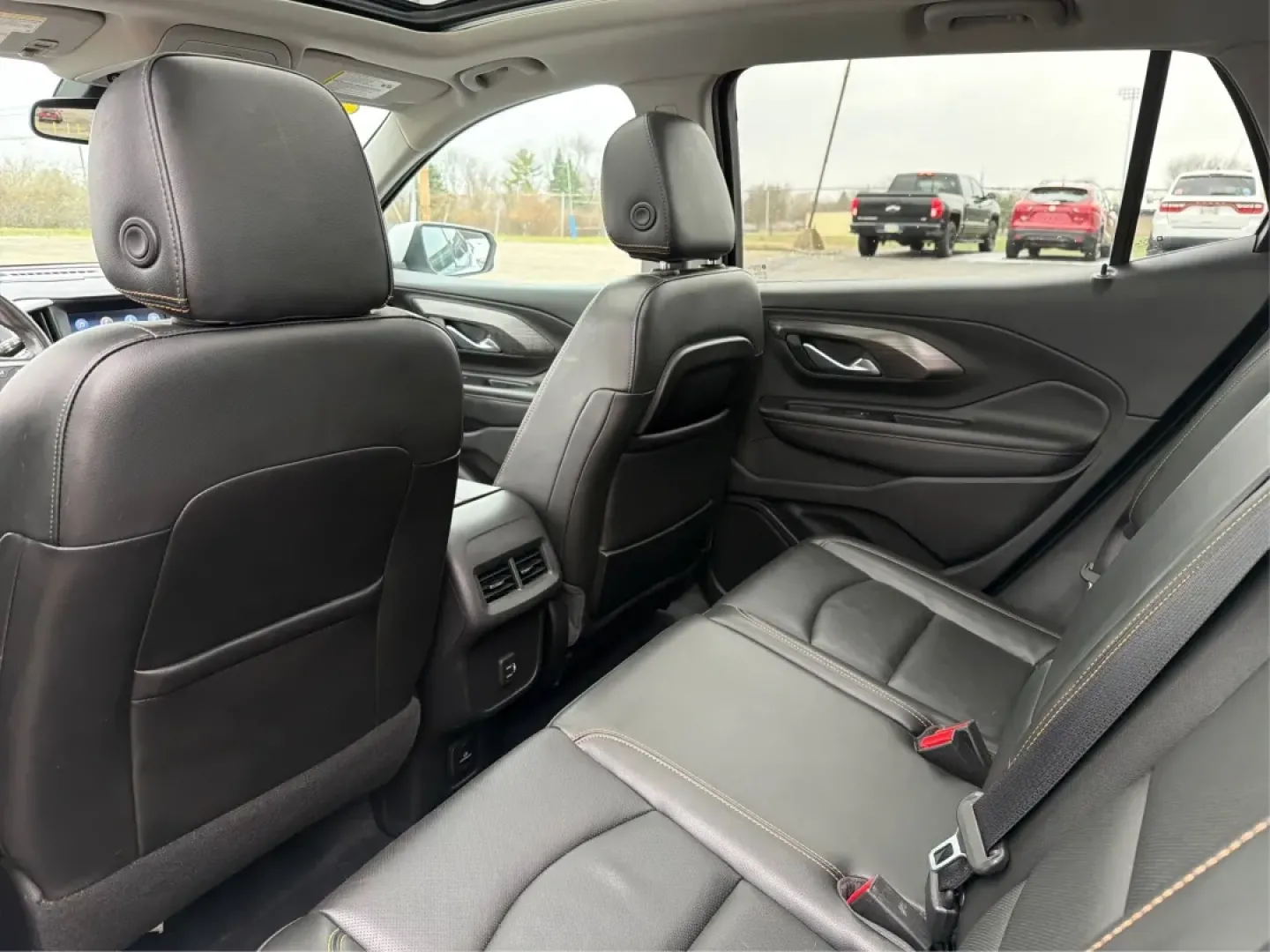 2019 GMC Terrain SLT (3GKALVEVXKL) with an Other engine, located at 8750 N County Rd 25A, Piqua, OH, 45356, (937) 908-9800, 40.164391, -84.232513 - ### Embrace Adventure with the 2019 GMC Terrain SLT Perfect for Your Active Lifestyle!<br /> <br /> Are you ready to elevate your journeys, whether it's a weekend escape to the scenic Miami and Erie Canal or a daily commute through the vibrant streets of Piqua, OH? Meet the 2019 GMC Terrain SLT, an - Photo#10