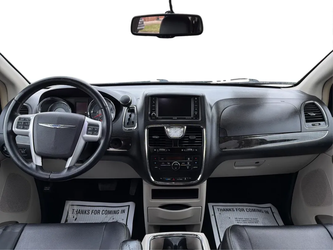 2015 Chrysler Town and Country Touring (2C4RC1BGXFR) with an 3.6L V-6 DOHC engine, located at 401 Woodman Dr, Riverside, OH, 45431, (937) 908-9800, 39.760899, -84.123421 - Are you a growing family searching for the perfect vehicle that effortlessly balances comfort, space, and style? Look no further! Advantage Car and Credit in Riverside, OH, is thrilled to present this stunning **2015 Chrysler Town and Country Touring**, designed for family adventures and daily com - Photo#21