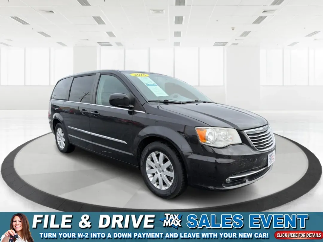 2015 Chrysler Town and Country Touring (2C4RC1BGXFR) with an 3.6L V-6 DOHC engine, located at 401 Woodman Dr, Riverside, OH, 45431, (937) 908-9800, 39.760899, -84.123421 - Are you a growing family searching for the perfect vehicle that effortlessly balances comfort, space, and style? Look no further! Advantage Car and Credit in Riverside, OH, is thrilled to present this stunning **2015 Chrysler Town and Country Touring**, designed for family adventures and daily com - Photo#0
