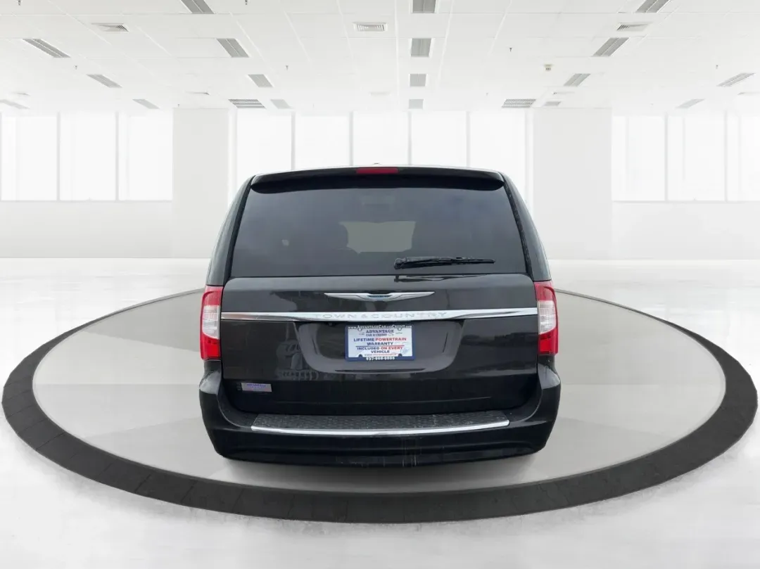 2015 Chrysler Town and Country Touring (2C4RC1BGXFR) with an 3.6L V-6 DOHC engine, 6-Speed Automatic transmission, located at 8750 N County Rd 25A, Piqua, OH, 45356, (937) 908-9800, 40.164391, -84.232513 - Are you a growing family searching for the perfect vehicle that effortlessly balances comfort, space, and style? Look no further! Advantage Car and Credit in Riverside, OH, is thrilled to present this stunning **2015 Chrysler Town and Country Touring**, designed for family adventures and daily com - Photo#3