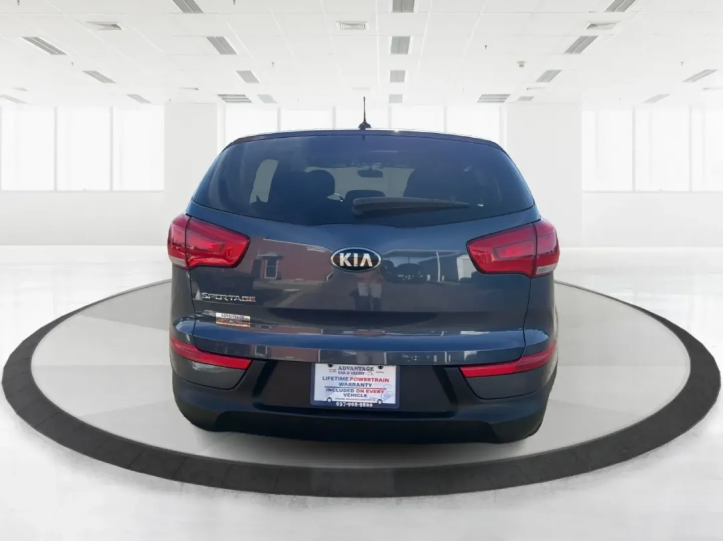 2016 Kia Sportage LX (KNDPBCAC0G7) with an Theta II 2.4L I-4 gasoline direct injection engine, located at 1099 N County Rd 25A , Troy, OH, 45373, (937) 908-9800, 40.057079, -84.212883 - **Adventure Awaits with the 2016 Kia Sportage LX! Perfect for Your Next Family Road Trip or Daily Commute!**<br /> <br /> Are you looking for a versatile vehicle that fits your active lifestyle? Look no further than this stunning 2016 Kia Sportage LX, available now at Advantage Car and Credit in Tro - Photo#3