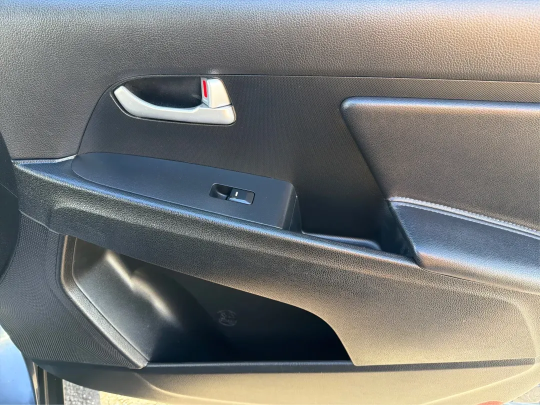 2016 Kia Sportage LX (KNDPBCAC0G7) with an Theta II 2.4L I-4 gasoline direct injection engine, located at 8750 N County Rd 25A, Piqua, OH, 45356, (937) 908-9800, 40.164391, -84.232513 - **Adventure Awaits with the 2016 Kia Sportage LX! Perfect for Your Next Family Road Trip or Daily Commute!**<br /> <br /> Are you looking for a versatile vehicle that fits your active lifestyle? Look no further than this stunning 2016 Kia Sportage LX, available now at Advantage Car and Credit in Tro - Photo#18