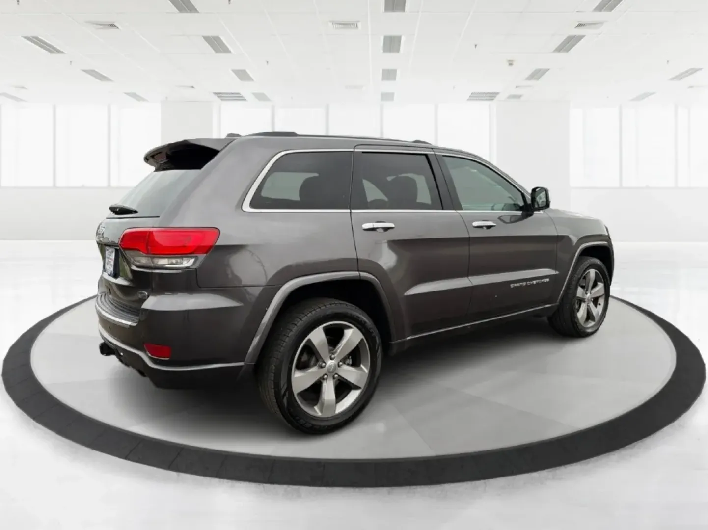 2015 Jeep Grand Cherokee Overland (1C4RJFCT6FC) with an Other engine, located at 1099 N County Rd 25A , Troy, OH, 45373, (937) 908-9800, 40.057079, -84.212883 - **Adventure Awaits: 2015 Jeep Grand Cherokee Overland - Your Perfect Family SUV!**<br /> <br /> If you're looking for a vehicle that perfectly balances comfort, style, and rugged capability, look no further than this stunning 2015 Jeep Grand Cherokee Overland. This SUV is not just a mode of transpor - Photo#2