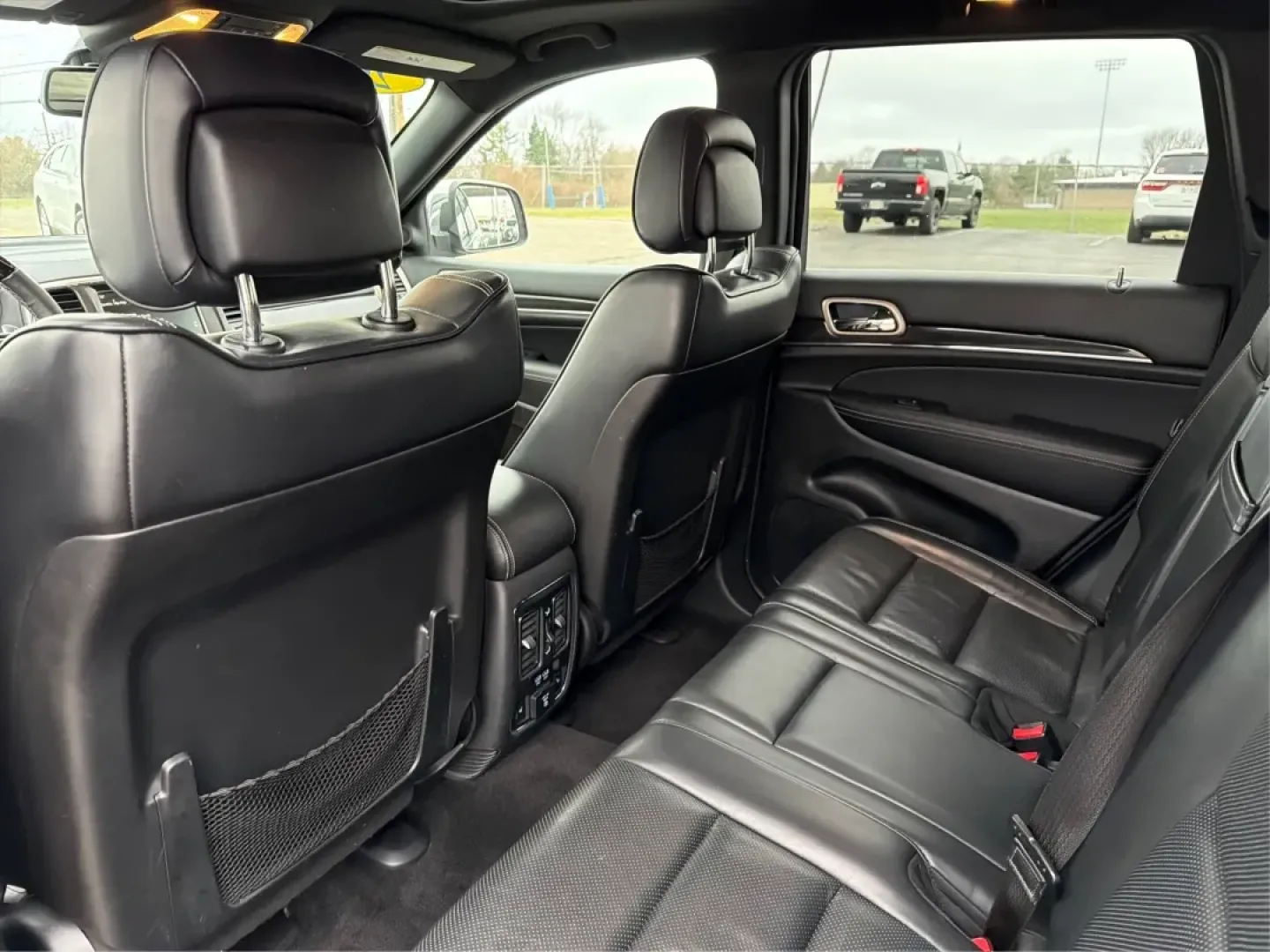 2015 Jeep Grand Cherokee Overland (1C4RJFCT6FC) with an Other engine, located at 1099 N County Rd 25A , Troy, OH, 45373, (937) 908-9800, 40.057079, -84.212883 - **Adventure Awaits: 2015 Jeep Grand Cherokee Overland - Your Perfect Family SUV!**<br /> <br /> If you're looking for a vehicle that perfectly balances comfort, style, and rugged capability, look no further than this stunning 2015 Jeep Grand Cherokee Overland. This SUV is not just a mode of transpor - Photo#10