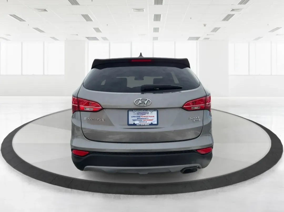 2016 Hyundai Santa Fe 2.4L (5XYZTDLB1GG) with an Theta II 2.4L I-4 gasoline direct injection engine, located at 1099 N County Rd 25A , Troy, OH, 45373, (937) 908-9800, 40.057079, -84.212883 - ### Embrace Your Adventurous Lifestyle with the 2016 Hyundai Santa Fe at Advantage Car and Credit - Troy!<br /> <br /> Are you ready to elevate your weekend escapes or daily commutes? Look no further than this stunning 2016 Hyundai Santa Fe, a versatile SUV designed for those who crave adventure and - Photo#3