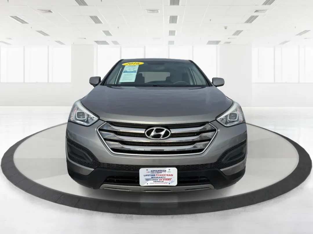 2016 Hyundai Santa Fe 2.4L (5XYZTDLB1GG) with an Theta II 2.4L I-4 gasoline direct injection engine, located at 1099 N County Rd 25A , Troy, OH, 45373, (937) 908-9800, 40.057079, -84.212883 - ### Embrace Your Adventurous Lifestyle with the 2016 Hyundai Santa Fe at Advantage Car and Credit - Troy!<br /> <br /> Are you ready to elevate your weekend escapes or daily commutes? Look no further than this stunning 2016 Hyundai Santa Fe, a versatile SUV designed for those who crave adventure and - Photo#7