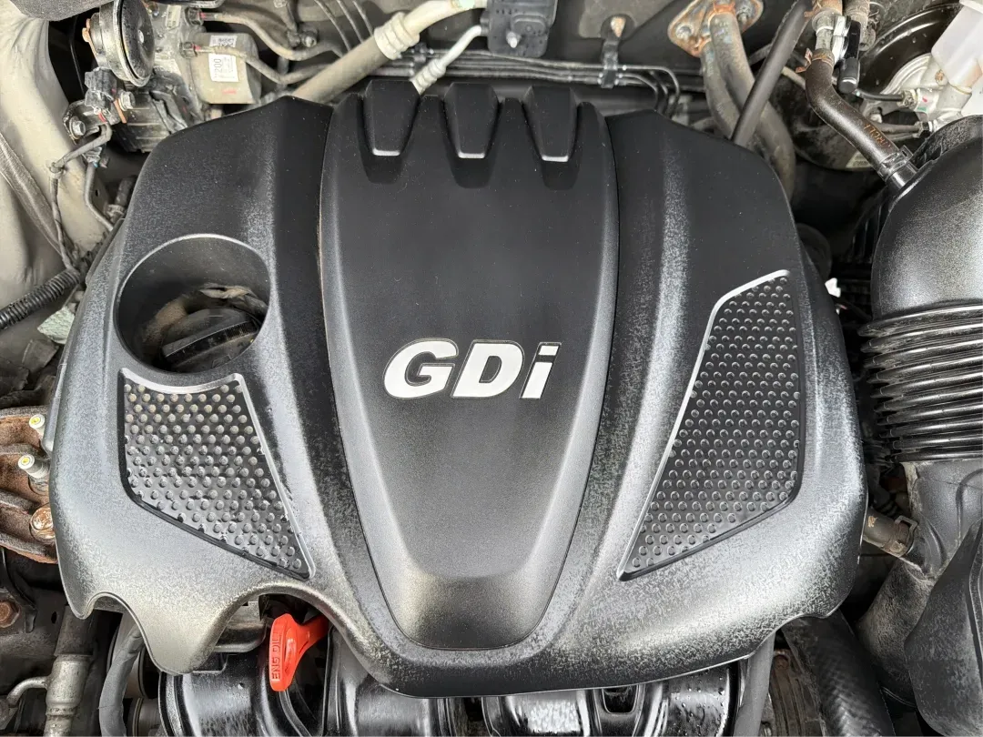 2016 Hyundai Santa Fe 2.4L (5XYZTDLB1GG) with an Theta II 2.4L I-4 gasoline direct injection engine, located at 1099 N County Rd 25A , Troy, OH, 45373, (937) 908-9800, 40.057079, -84.212883 - ### Embrace Your Adventurous Lifestyle with the 2016 Hyundai Santa Fe at Advantage Car and Credit - Troy!<br /> <br /> Are you ready to elevate your weekend escapes or daily commutes? Look no further than this stunning 2016 Hyundai Santa Fe, a versatile SUV designed for those who crave adventure and - Photo#11