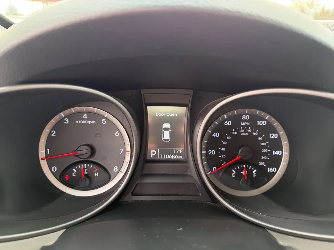 2016 Hyundai Santa Fe 2.4L (5XYZTDLB1GG) with an Theta II 2.4L I-4 gasoline direct injection engine, located at 1099 N County Rd 25A , Troy, OH, 45373, (937) 908-9800, 40.057079, -84.212883 - ### Embrace Your Adventurous Lifestyle with the 2016 Hyundai Santa Fe at Advantage Car and Credit - Troy!<br /> <br /> Are you ready to elevate your weekend escapes or daily commutes? Look no further than this stunning 2016 Hyundai Santa Fe, a versatile SUV designed for those who crave adventure and - Photo#15