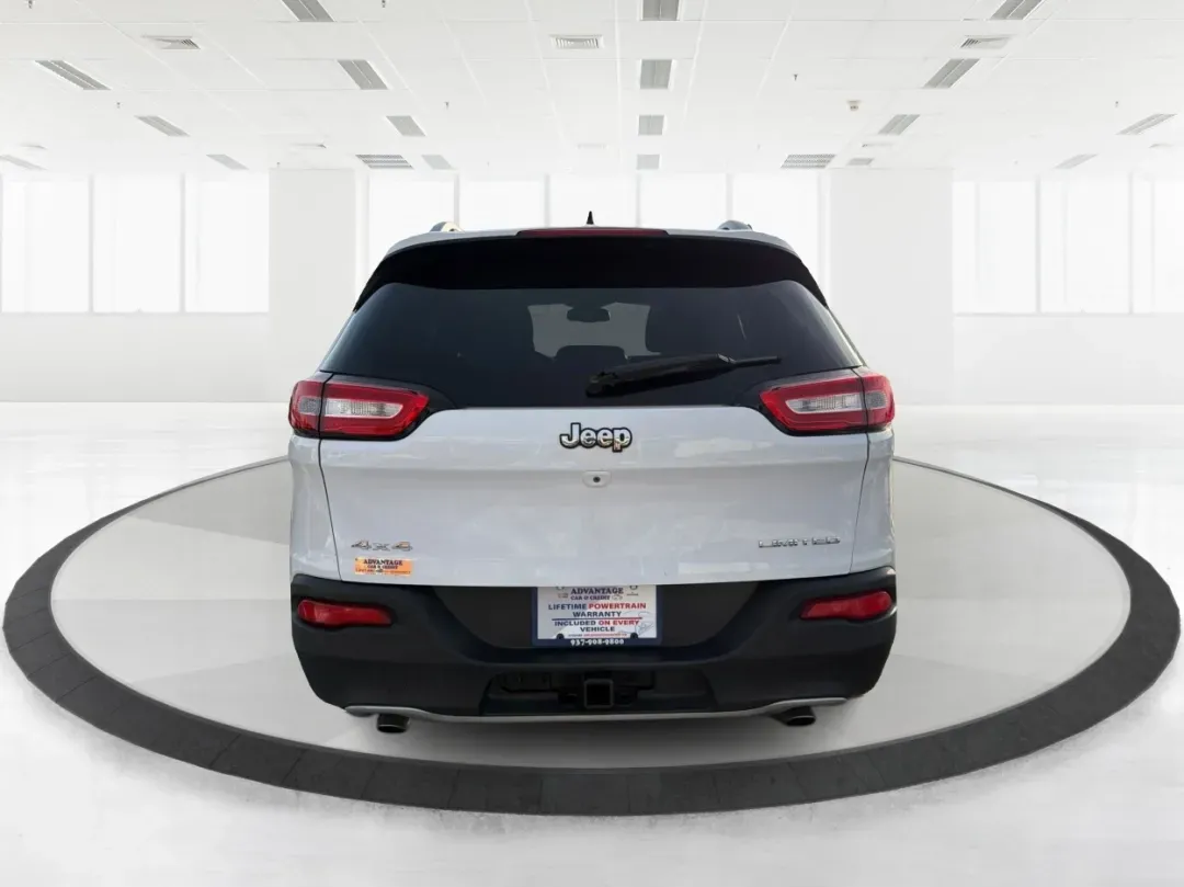 2014 Jeep Cherokee Limited (1C4PJMDS7EW) with an Other engine, located at 8750 N County Rd 25A, Piqua, OH, 45356, (937) 908-9800, 40.164391, -84.232513 - **Adventure Awaits in the 2014 Jeep Cherokee Limited Perfect for Families or Weekend Getaways!**<br /> <br /> Are you looking for a vehicle that's as versatile as your lifestyle? The 2014 Jeep Cherokee Limited, available at Advantage Car and Credit - Piqua, is your ticket to freedom on the open roa - Photo#3