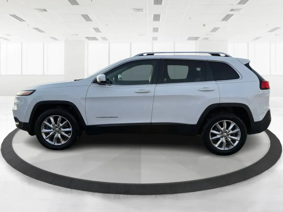 2014 Jeep Cherokee Limited (1C4PJMDS7EW) with an Other engine, located at 8750 N County Rd 25A, Piqua, OH, 45356, (937) 908-9800, 40.164391, -84.232513 - **Adventure Awaits in the 2014 Jeep Cherokee Limited Perfect for Families or Weekend Getaways!**<br /> <br /> Are you looking for a vehicle that's as versatile as your lifestyle? The 2014 Jeep Cherokee Limited, available at Advantage Car and Credit - Piqua, is your ticket to freedom on the open roa - Photo#5