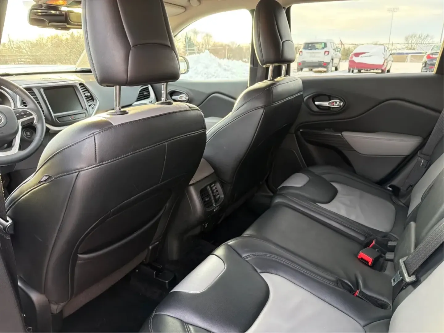 2014 Jeep Cherokee Limited (1C4PJMDS7EW) with an Other engine, located at 8750 N County Rd 25A, Piqua, OH, 45356, (937) 908-9800, 40.164391, -84.232513 - **Adventure Awaits in the 2014 Jeep Cherokee Limited Perfect for Families or Weekend Getaways!**<br /> <br /> Are you looking for a vehicle that's as versatile as your lifestyle? The 2014 Jeep Cherokee Limited, available at Advantage Car and Credit - Piqua, is your ticket to freedom on the open roa - Photo#10