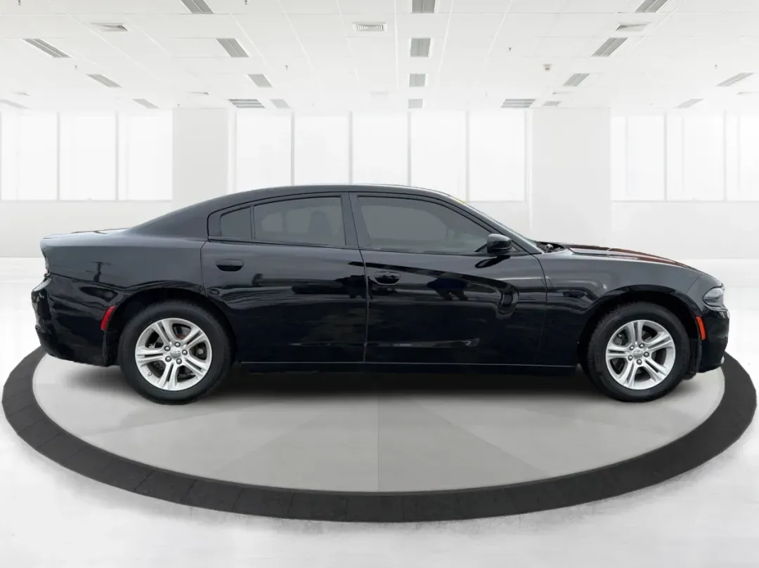 2018 Dodge Charger SXT RWD (2C3CDXBGXJH) with an Pentastar 3.6L V-6 DOHC engine, located at 880 E. National Road, Vandalia, OH, 45377, (937) 908-9800, 39.891918, -84.183594 - **Unleash Your Drive with the 2018 Dodge Charger SXT Perfect for Every Adventure!**<br /> <br /> Are you ready to turn heads and enjoy every mile? The 2018 Dodge Charger SXT is the perfect companion for those who refuse to compromise on style and performance. Whether you're commuting through Vandal - Photo#1