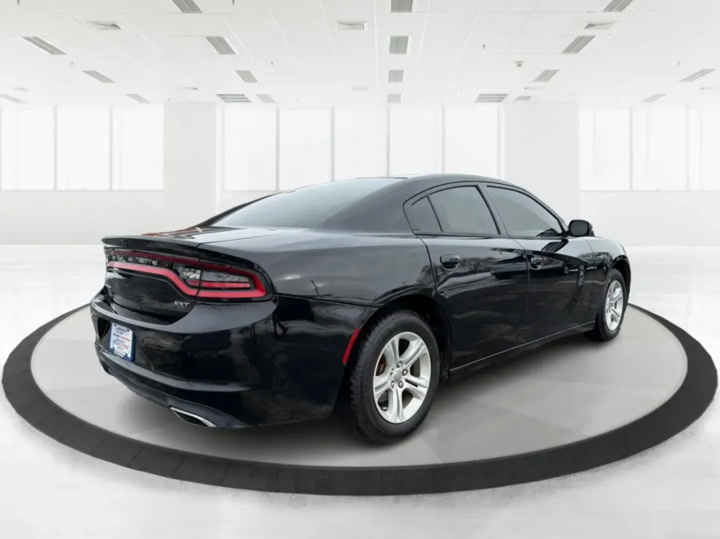 2018 Dodge Charger SXT RWD (2C3CDXBGXJH) with an Pentastar 3.6L V-6 DOHC engine, located at 880 E. National Road, Vandalia, OH, 45377, (937) 908-9800, 39.891918, -84.183594 - **Unleash Your Drive with the 2018 Dodge Charger SXT Perfect for Every Adventure!**<br /> <br /> Are you ready to turn heads and enjoy every mile? The 2018 Dodge Charger SXT is the perfect companion for those who refuse to compromise on style and performance. Whether you're commuting through Vandal - Photo#2