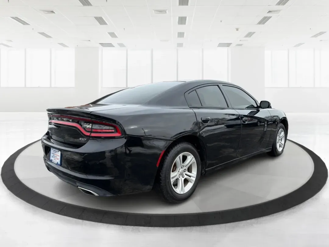 2018 Dodge Charger SXT RWD (2C3CDXBGXJH) with an Pentastar 3.6L V-6 DOHC engine, located at 880 E. National Road, Vandalia, OH, 45377, (937) 908-9800, 39.891918, -84.183594 - **Unleash Your Drive with the 2018 Dodge Charger SXT Perfect for Every Adventure!**<br /> <br /> Are you ready to turn heads and enjoy every mile? The 2018 Dodge Charger SXT is the perfect companion for those who refuse to compromise on style and performance. Whether you're commuting through Vandal - Photo#2