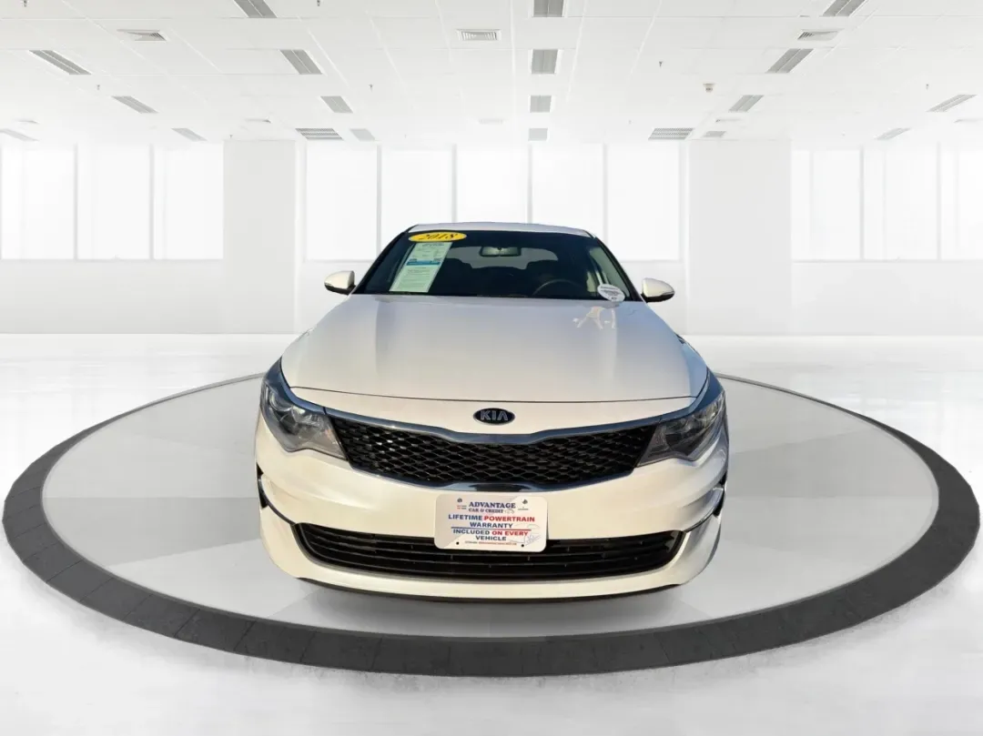 2018 Kia Optima LX (5XXGT4L39JG) with an Theta II 2.4L I-4 gasoline direct injection engine, located at 1951 S Dayton Lakeview Rd., New Carlisle, OH, 45344, (937) 908-9800, 39.890999, -84.050255 - Discover the perfect blend of style, comfort, and reliability with the 2018 Kia Optima LX, now available at Advantage Car and Credit in New Carlisle, OH. This sedan is designed for those who appreciate a smooth driving experience and high-end features, making it an ideal choice for budget-conscious - Photo#7