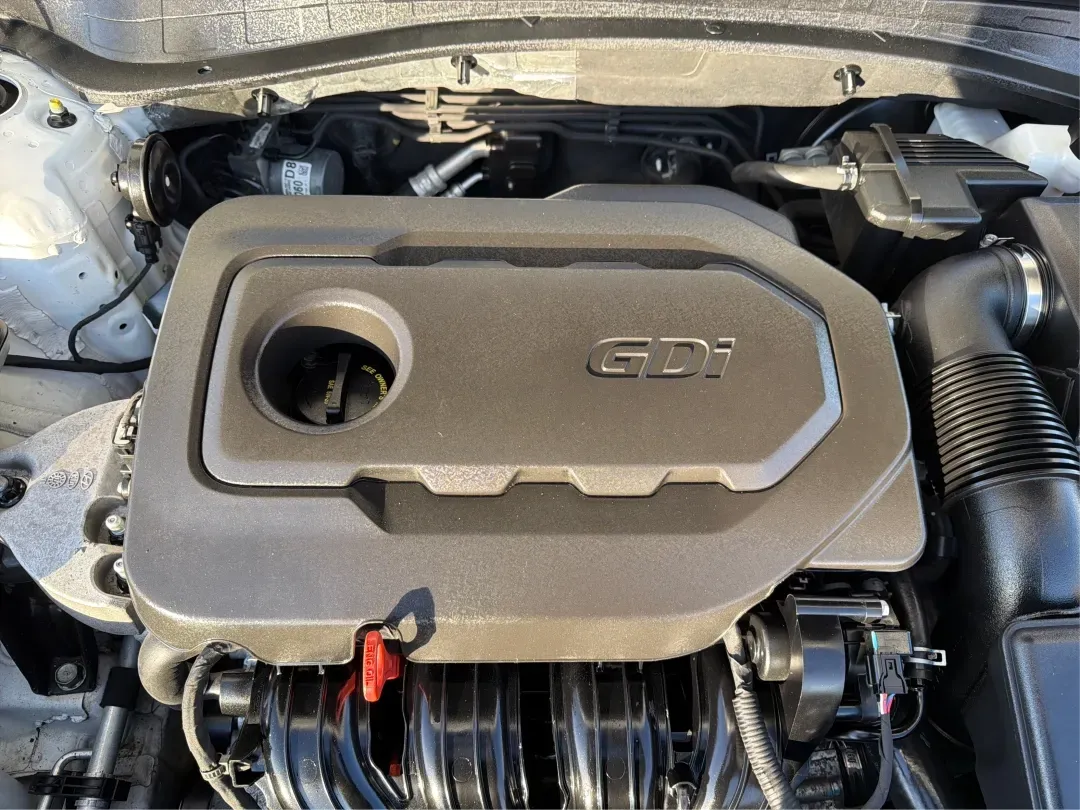 2018 Kia Optima LX (5XXGT4L39JG) with an Theta II 2.4L I-4 gasoline direct injection engine, located at 1099 N County Rd 25A , Troy, OH, 45373, (937) 908-9800, 40.057079, -84.212883 - Discover the perfect blend of style, comfort, and reliability with the 2018 Kia Optima LX, now available at Advantage Car and Credit in New Carlisle, OH. This sedan is designed for those who appreciate a smooth driving experience and high-end features, making it an ideal choice for budget-conscious - Photo#11