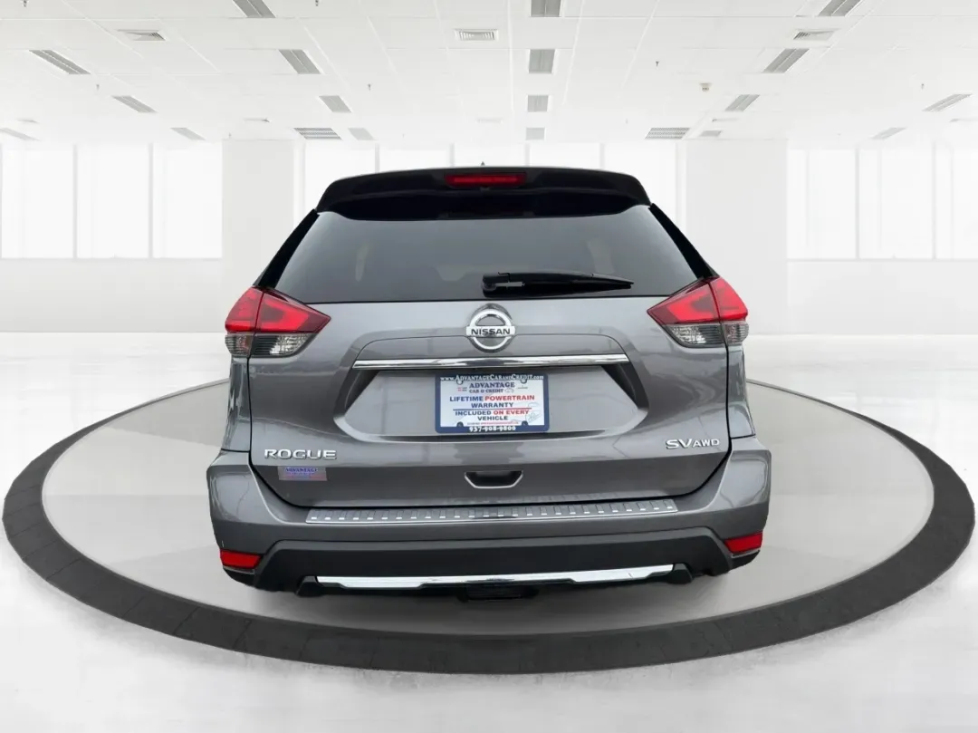 2017 Nissan Rogue SV (5N1AT2MV8HC) with an 2.5L I-4 DOHC engine, located at 1099 N County Rd 25A , Troy, OH, 45373, (937) 908-9800, 40.057079, -84.212883 - **Adventure Awaits with the 2017 Nissan Rogue SV Perfect for Growing Families!**<br /> <br /> Are you in search of a reliable SUV that fits your active lifestyle? Look no further than this 2017 Nissan Rogue SV, available now at Advantage Car and Credit - Troy! This spacious sport utility vehicle is - Photo#3